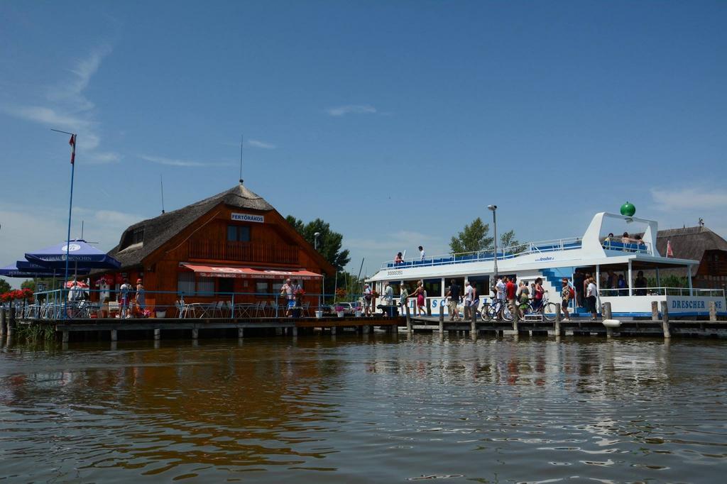 Gaestehaus - Doris - Wenzl Mörbisch am See Exterior foto